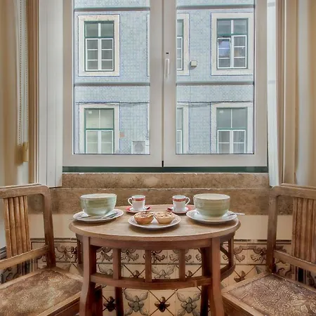 Correeiros Downtown - Historic Appartement