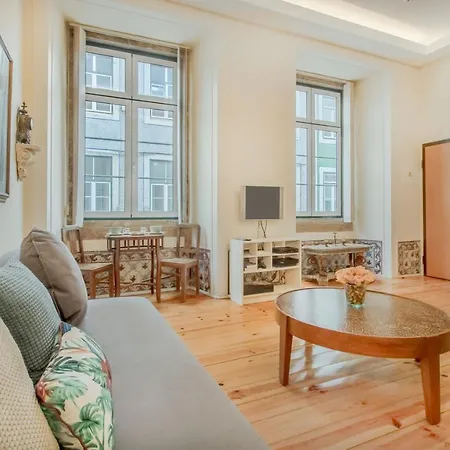 Correeiros Downtown - Historic Appartement